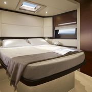 Azimut-55S-VIP-Cabin-2nd-View