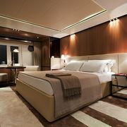 Azimut-Flybridge-88-MY-2011-Master-Suite-2nd-View