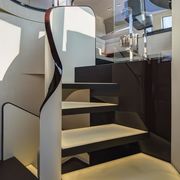 Azimut-Grande-95RPH-Stairs-to-Raised-Pilot-House