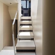 Azimut-Flybridge-80-Stairs-to-Lowerdeck